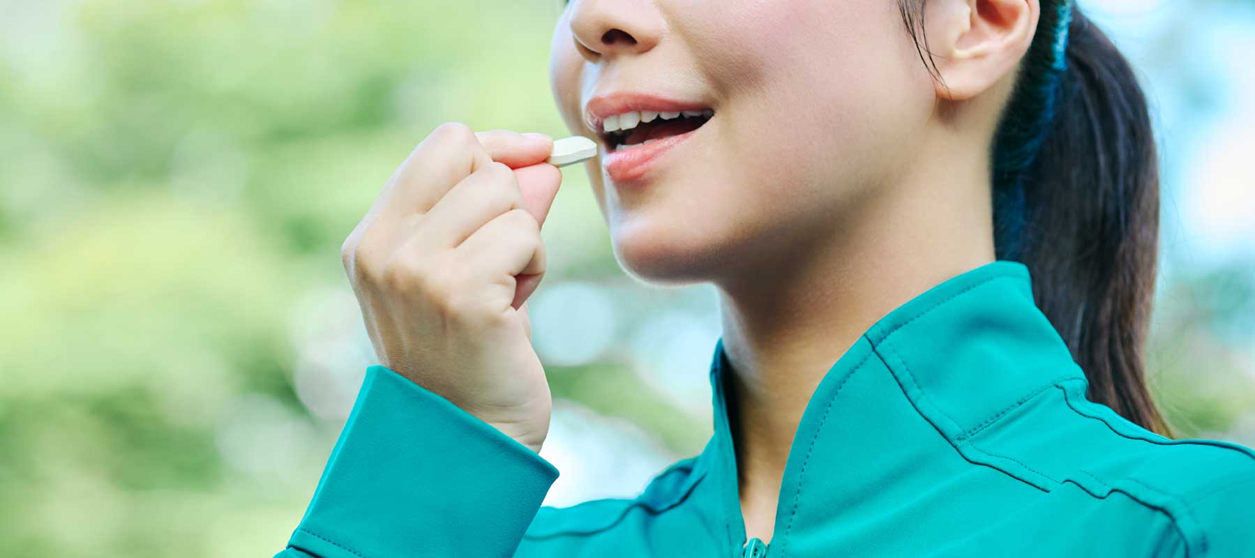 �^�u���b�g��H�ׂ�V�[��